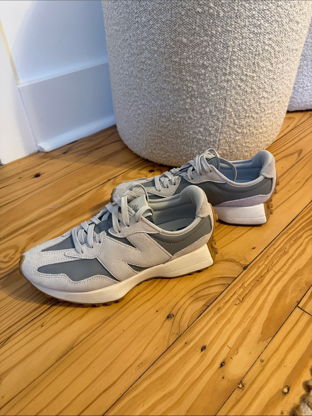 Women’s Gray New Balance 327